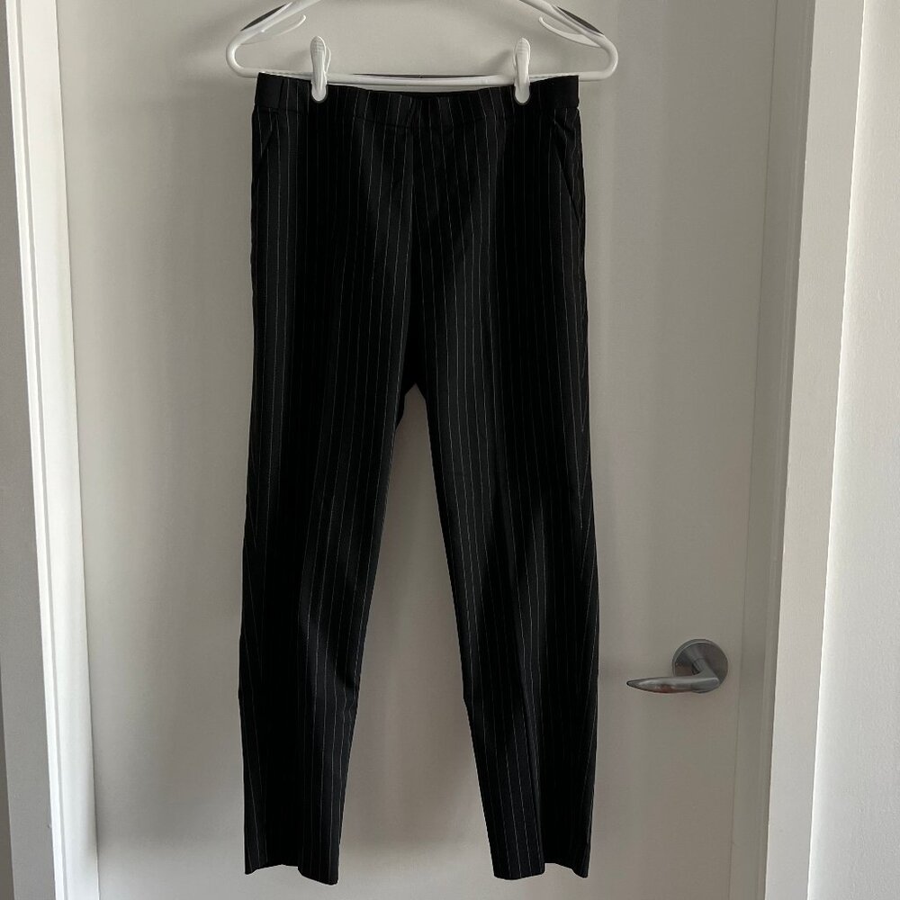 2for$30🏷Uniqlo Pull-On Pinstripe Cropped Tapered Trousers Black | Work Pants